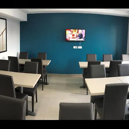 Akena Aeroport Charles De Gaulle - Witz Hotel 3*