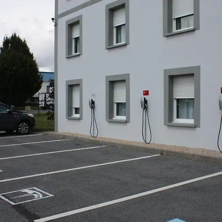 Akena Aeroport Charles De Gaulle - Witz 3* Saint-Witz