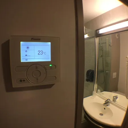 Hotel Akena Aeroport Charles De Gaulle - Witz Saint-Witz